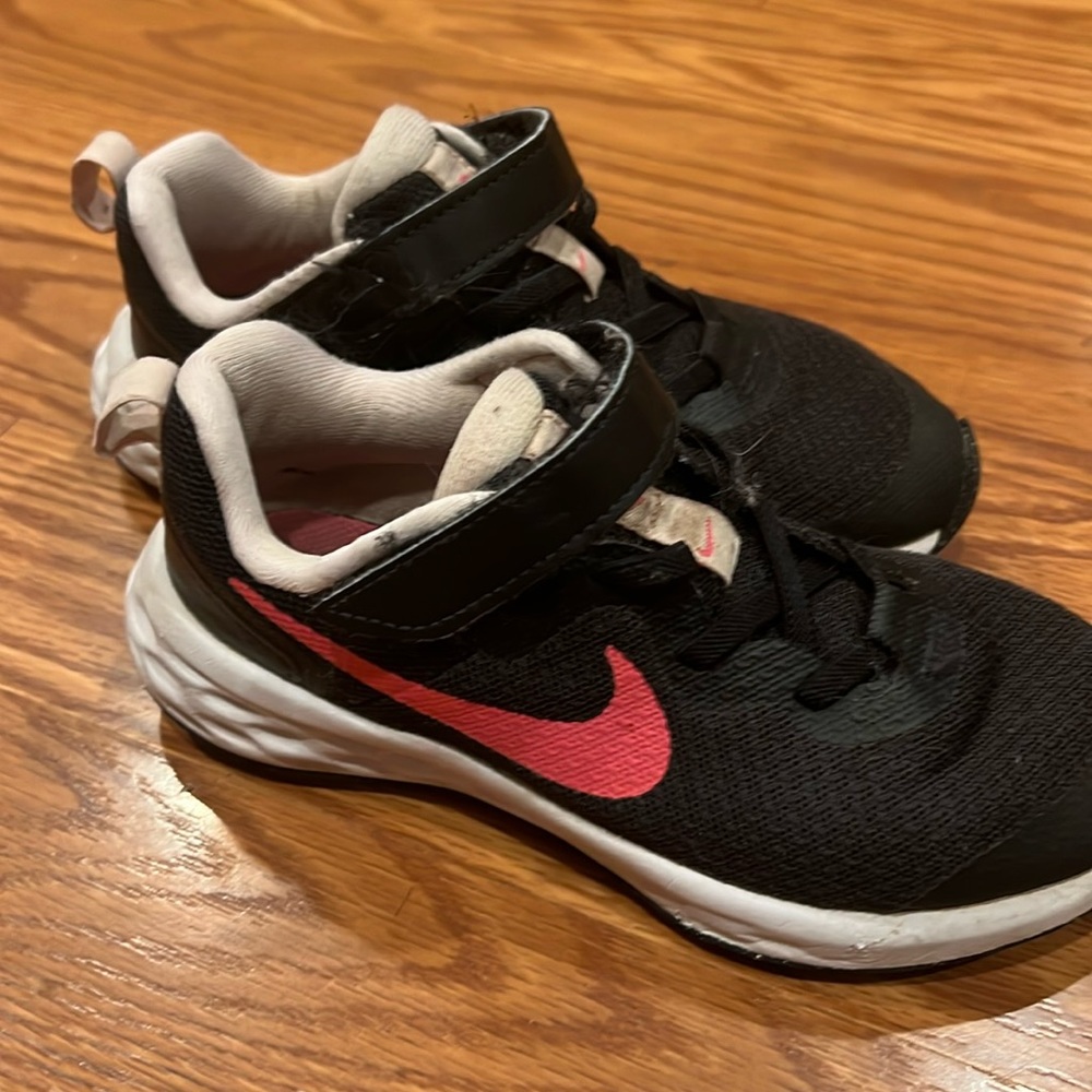 Girls Nike Size 13